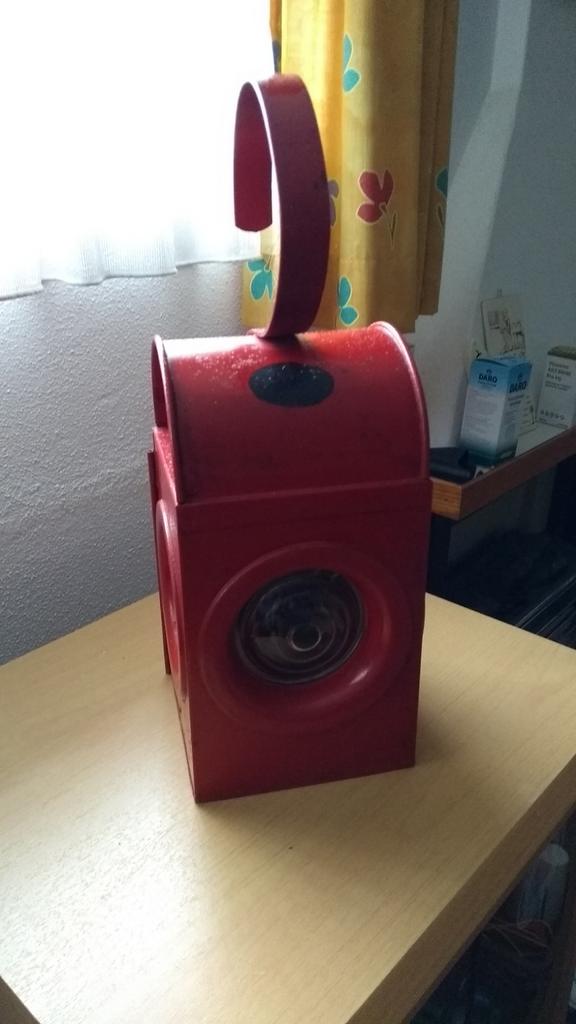 Spoorweglamp, Ophalen