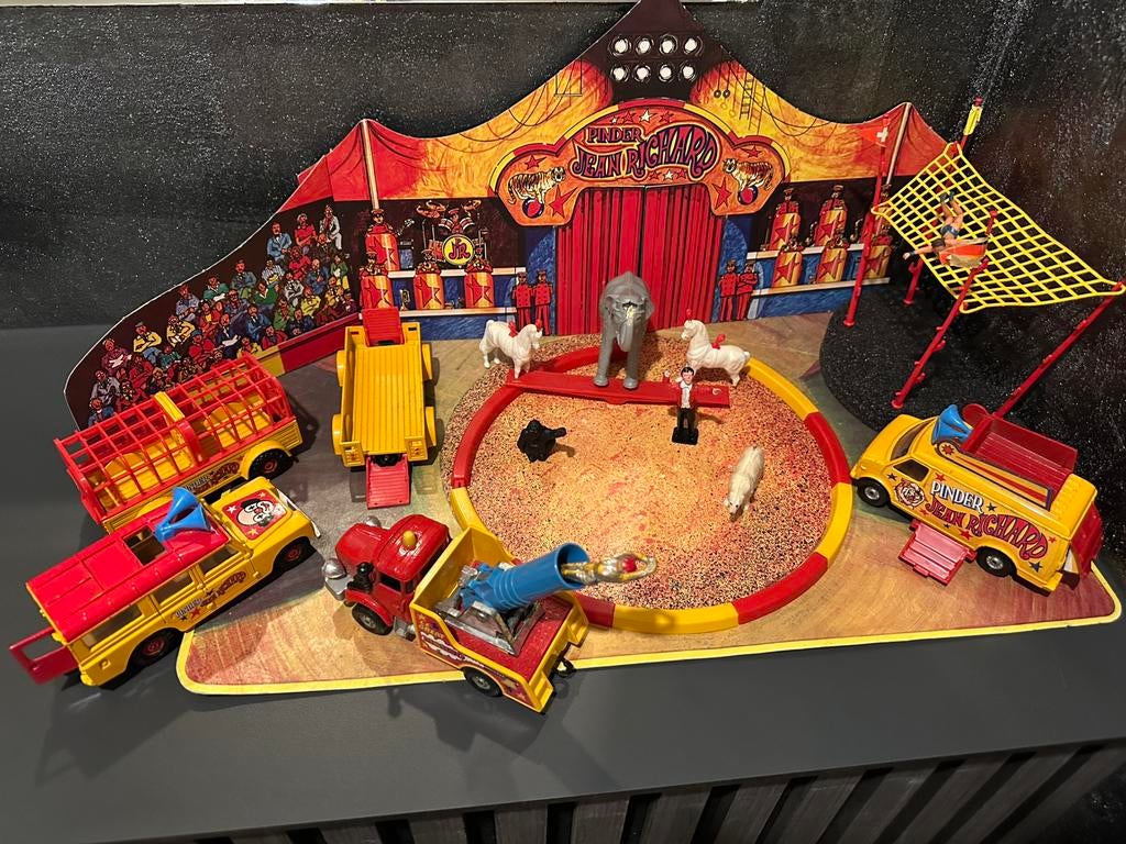 Corgi gift set 48 jean richard pinder circus 1978, Hobby en Vrije tijd, Ophalen of Verzenden, Gebruikt, 1:32 tot 1:50, Overige merken