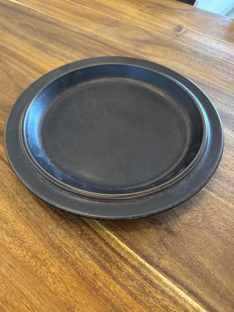 Donkerbruin rond bord met fluwelen onderkant, Ophalen