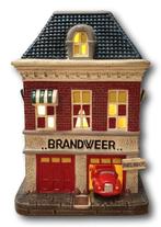 DV110113 Brandweer Leeuwarden dickensville huisjes €59, Diversen, Ophalen of Verzenden, Nieuw