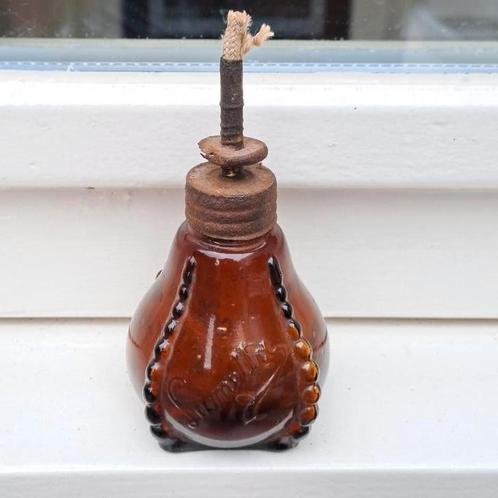 OLIELAMPJE LUMETTA AMBERKLEUR 1880, Antiek en Kunst, Curiosa en Brocante, Verzenden
