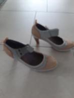 pumps in casual stijl, Pumps, Ophalen of Verzenden, Zo goed als nieuw, Grijs