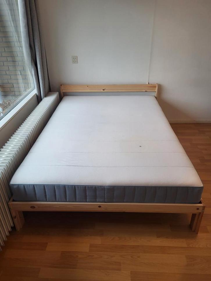 Ikea Neiden bed 140x200 + lattenbodem en matras, Huis en Inrichting, Slaapkamer | Bedden, Zo goed als nieuw, Tweepersoons, 140 cm
