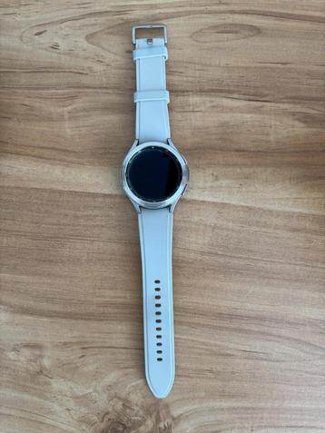 Samsung Galaxy Watch 4 Classic 46mm – Goede staat beschikbaar voor biedingen
