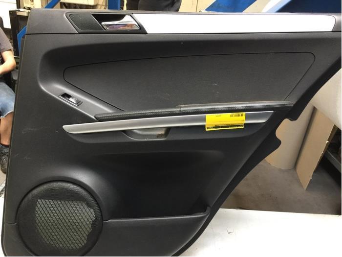 Portierbekleding 4Deurs rechts-achter van een Mercedes ML-Kl, Auto-onderdelen, Interieur en Bekleding, Mercedes-Benz, Gebruikt