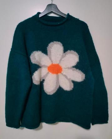Wollen "Vintage 1990s Daisy flower" beschikbaar voor biedingen