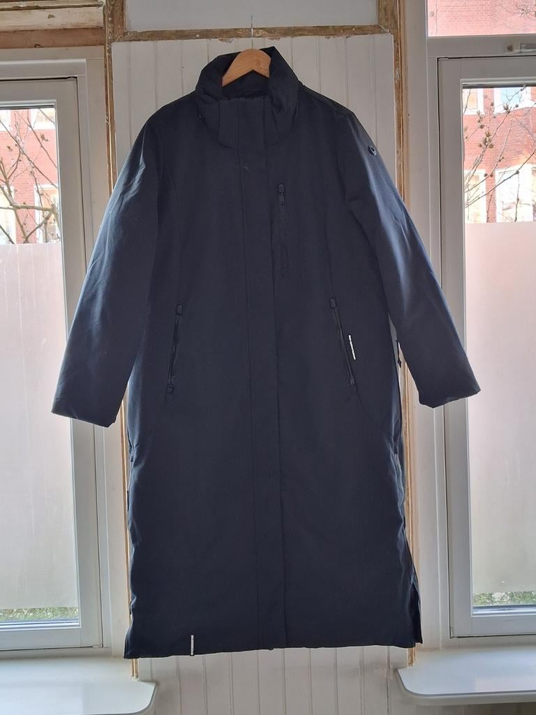 Khujo Genuine warme winterjas, Ophalen of Verzenden, Zo goed als nieuw, Zwart