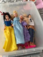 Barbies diverse met kleding, Ophalen of Verzenden, Gebruikt, Fashion Doll