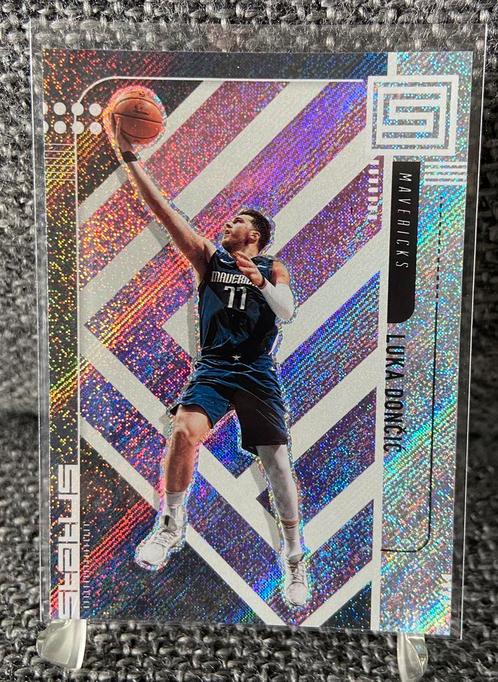 Luka Doncic Panini Status NBA card Dallas Mavericks Lakers, Hobby en Vrije tijd, Stickers en Plaatjes, Nieuw, Plaatje, Ophalen of Verzenden