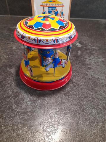 Blikken speelgoed Draaimolen  beschikbaar voor biedingen