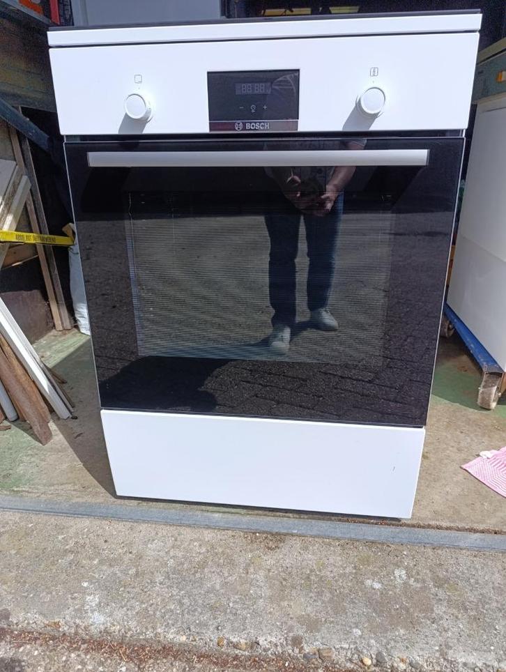 Bosch HLR390020 inductie vrijstaand fornuis, Witgoed en Apparatuur, Fornuizen, Zo goed als nieuw, Vrijstaand, Inductie, 4 kookzones