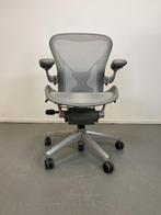 3x Herman Miller Aeron Bureaustoel Mineral/Satijn - maat B, Ophalen of Verzenden, Zo goed als nieuw, Grijs, Bureaustoel