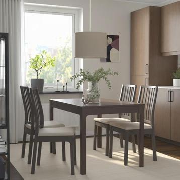 Uitschuifbare tafel Ekedalen bruin + 4 Ekedalen stoelen beschikbaar voor biedingen