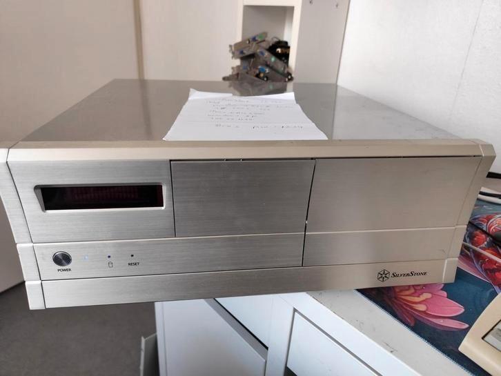 Silverstone Desktop PC - 3 GHz, 4GB RAM, HDD. Windows XP, Computers en Software, Desktop Pc's, Gebruikt, 3 tot 4 Ghz, HDD, SSD