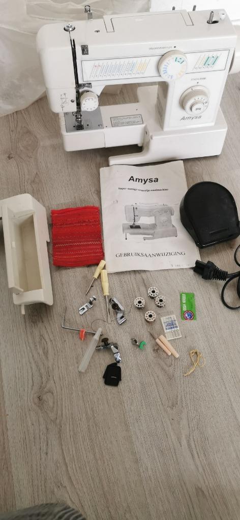 Naaimachime AMYASA Compleet WERKT GOED, Hobby en Vrije tijd, Naaimachines en Toebehoren, Zo goed als nieuw, Naaimachine, Overige merken