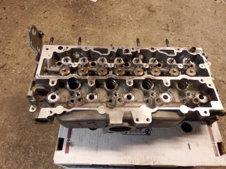 Cilinderkop 9684504780 Peugeot Citroen, Auto-onderdelen, Motor en Toebehoren, Citroën, Ford, Peugeot, Gebruikt, Ophalen of Verzenden