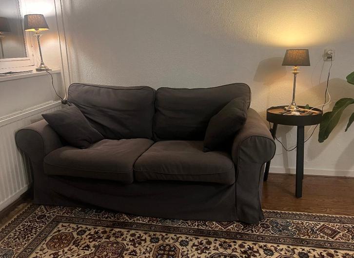 Ikea Ektorp 2-zitsbank, Huis en Inrichting, Banken | Bankstellen, Gebruikt, Rechte bank, Tweepersoons, 150 tot 200 cm, 75 tot 100 cm