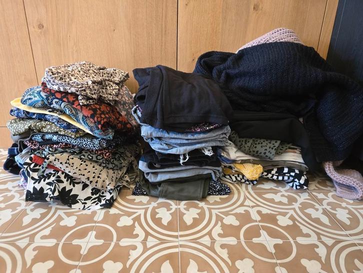 Groot dames kledingpakket maat 36 / S met merkkleding, Kleding | Dames, Dames-kledingpakketten, Gedragen, Maat 36 (S), Ophalen