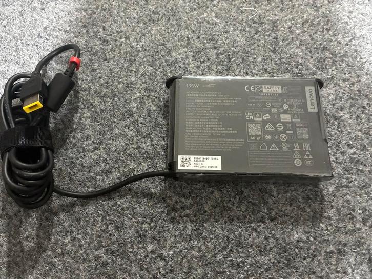 3x Lenovo 135 watt voeding adapter oplader, Computers en Software, Laptop-opladers, Nieuw, Ophalen of Verzenden