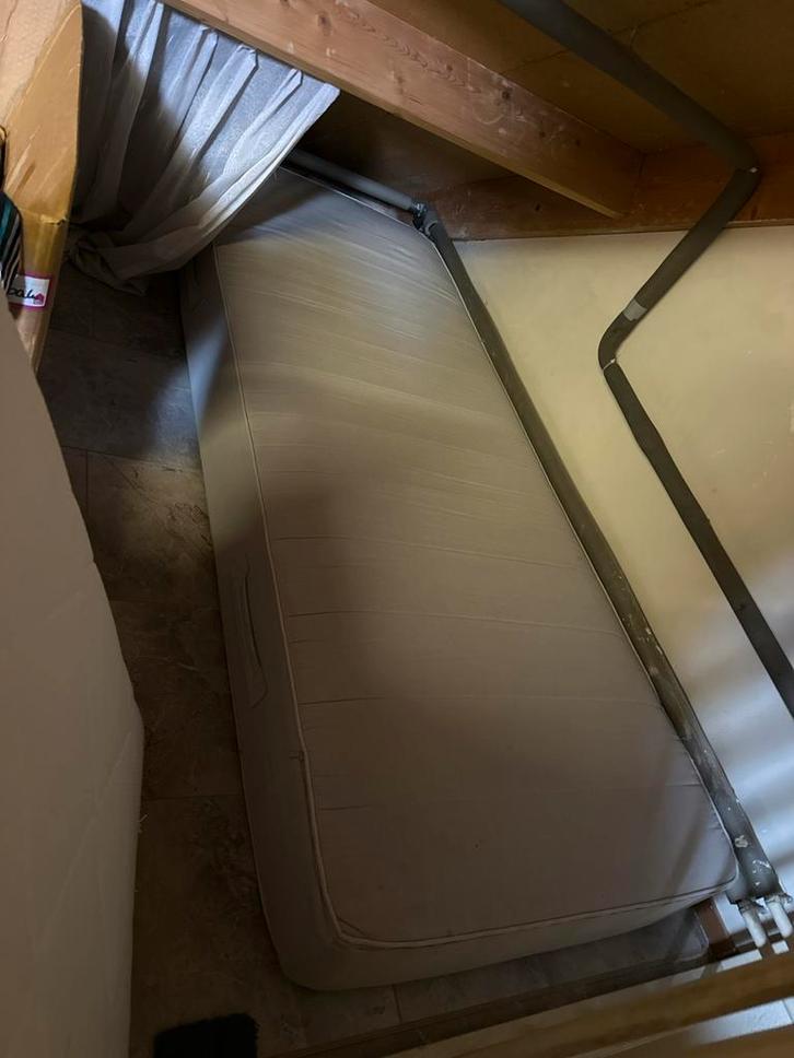 IKEA Hamarvik Matras - gebruikt, Huis en Inrichting, Slaapkamer | Matrassen en Bedbodems, Zo goed als nieuw, Matras, 90 cm, 200 cm