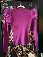 JS Millenium mooie fuchsia roze top met veertjes mt M ZGAN, Maat 38/40 (M), JS Millennium, Ophalen of Verzenden, Zo goed als nieuw