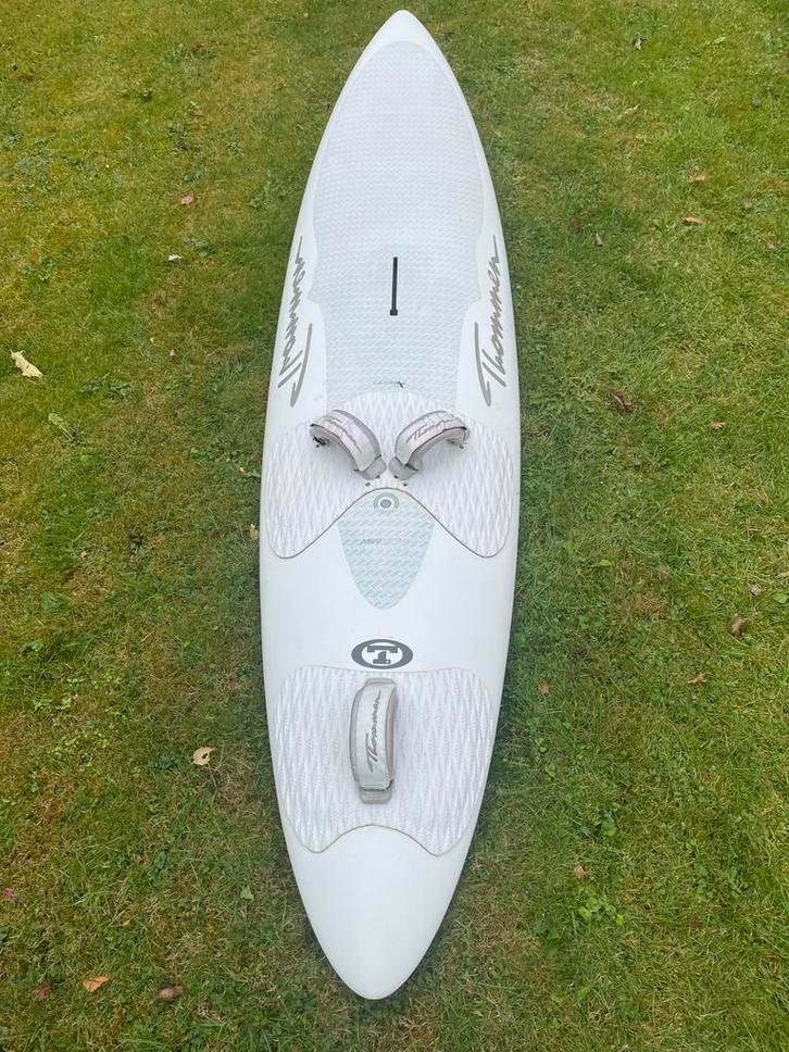 Thommen - MWX - 74 ltr - Maui Wave, Watersport en Boten, Windsurfen, Gebruikt, Plank, Minder dan 250 cm, Met vin(nen), Met draagtas