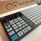 Oxi One Sequencer + oxi split + gig bag, Muziek en Instrumenten, Midi-apparatuur, Ophalen, Zo goed als nieuw