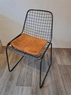 Industriele draadstoel, Ophalen