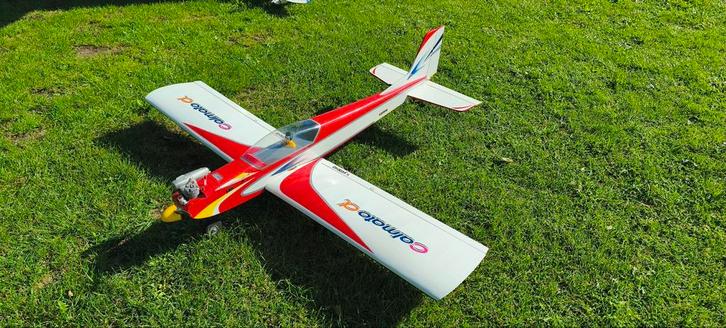 Kyosho Calmato laagdekker met Os Max 8,5cc motor vliegklaar, Hobby en Vrije tijd, Modelbouw | Radiografisch | Vliegtuigen, Nitro