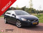Volvo V60 1.6 T3 Momentum | Apple Carplay | Cruise Control |, Voorwielaandrijving, 4 cilinders, 150 pk, Blauw