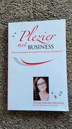 Plezier met Business - Simone Milasas (ZGAN), Boeken, Ophalen of Verzenden, Zo goed als nieuw, Management