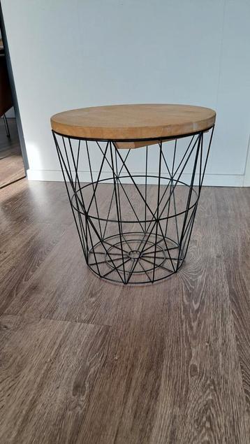 Bijzettafel – hout & zwart metaal beschikbaar voor biedingen