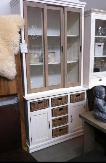 Landelijke servieskast / vitrinekast Riviera Maison Stijl beschikbaar voor biedingen
