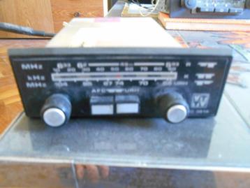 oldtimer auto radio  oude videoton