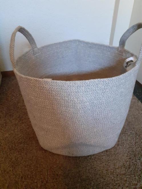 Opbergmand., Huis en Inrichting, Woonaccessoires | Schalen en Manden, Zo goed als nieuw, Mand, Rond, Overige materialen, Ophalen of Verzenden