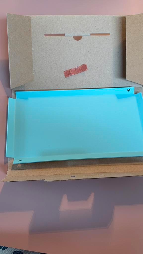 Studio Mippe design tray dienblad medium lichtblauw, Huis en Inrichting, Woonaccessoires | Dienbladen, Nieuw, Metaal, Rechthoekig