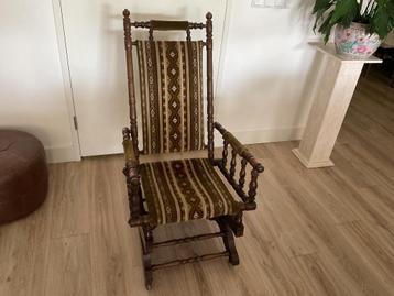 Antieke schommelstoel  beschikbaar voor biedingen