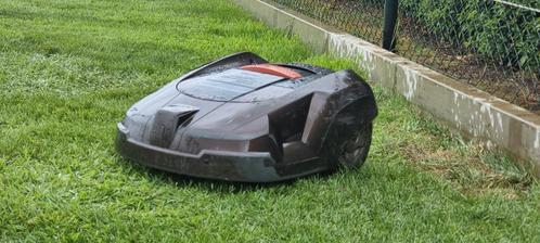 Husqvarna automower 230ACX robotmaaier, Tuin en Terras, Grasmaaiers, Gebruikt, Minder dan 30 cm, Ophalen of Verzenden