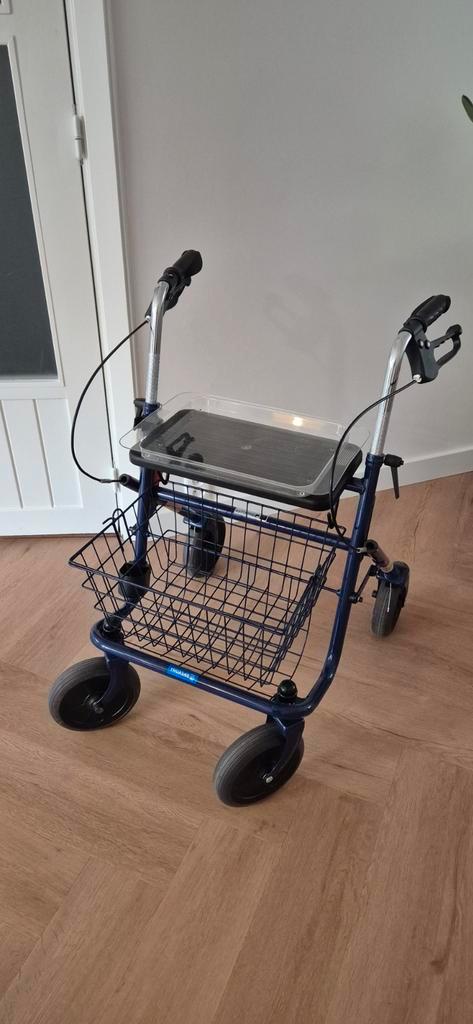 Thuasne rollator zgan met mandje en dienblad, Diversen, Rollators, Zo goed als nieuw, Opvouwbaar, Ophalen