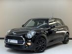 MINI Mini 1.5 Cooper, 135Pk, 2017, 2de eigenaar Dealer onder, Voorwielaandrijving, 1160 kg, Gebruikt, Zwart