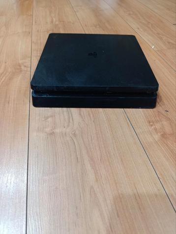 PlayStation 4 Slim - Goedkoop! beschikbaar voor biedingen