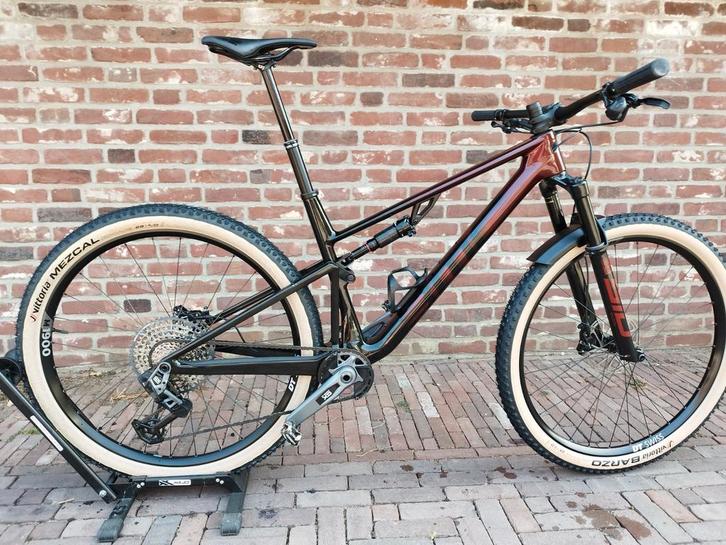 BMC Fourstroke LT One L 2025, Fietsen en Brommers, Fietsen | Mountainbikes en ATB, Zo goed als nieuw, Overige merken, 57 cm of meer