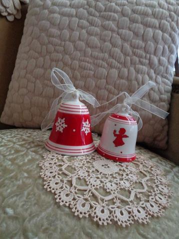 2 Vintage Porseleinen Kerst Klokjes ** Mimosa ** beschikbaar voor biedingen