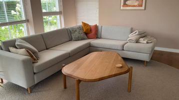 Bolia Houten Salontafel Organische Vorm beschikbaar voor biedingen