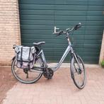 Electrische lichtgewichtt fiets, middelgroot. Lichtgrijs, Fietsen en Brommers, Elektrische fietsen, Ophalen, Gebruikt, 50 km per accu of meer
