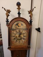 Friese staartklok met beeldjes, Antiek en Kunst, Antiek | Klokken, Ophalen
