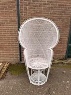Vintage Rotan fauteuil of Pauwstoel wit, Ophalen of Verzenden, Zo goed als nieuw, Minder dan 50 cm