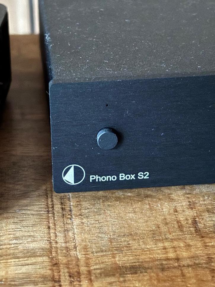 Aangeboden Pro-Ject Phono Box S2 voorversterker zwart, Audio, Tv en Foto, Platenspelers, Zo goed als nieuw, Platenspeler-onderdeel