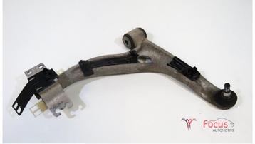 Draagarm rechts-voor van een Mercedes A-Klasse beschikbaar voor biedingen