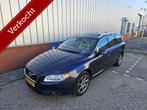 Volvo V70 1.6 T4 Limited Edition Schuifdak Leer PDC, Voorwielaandrijving, Euro 5, 15 km/l, Gebruikt